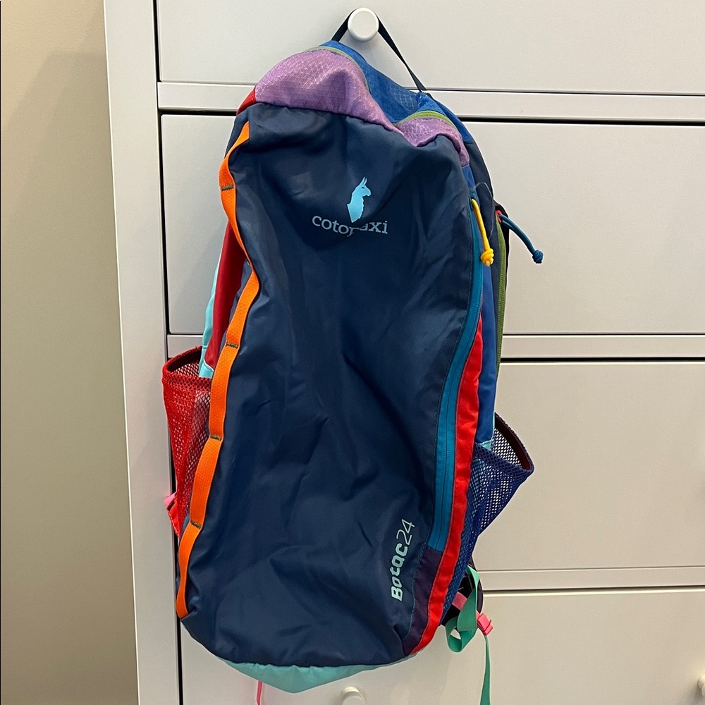 Cotopaxi Batac 24